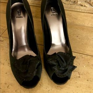 Bakers Black Pumps
